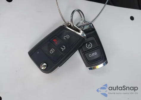 2021 Volkswagen Tiguan 2.0T Se/2.0T Se R-Line Black/2.0T Sel from USA, damaged, VIN 3VV3B7AX7MM103299